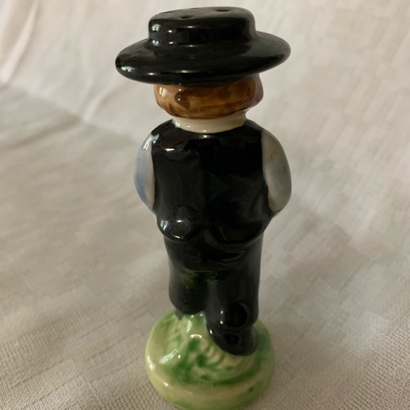 Ceramic Amish Boy (vintage) - Picture 2 of 4